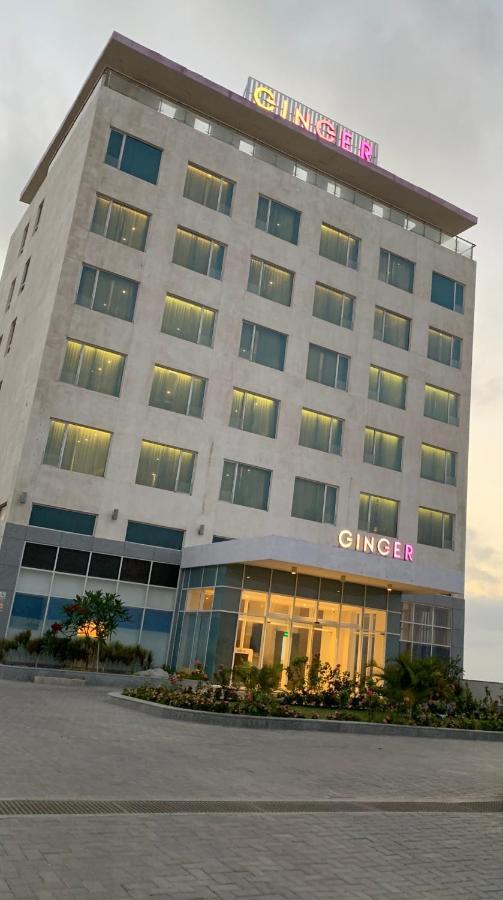 Ginger Dwarka Hotel Exterior photo